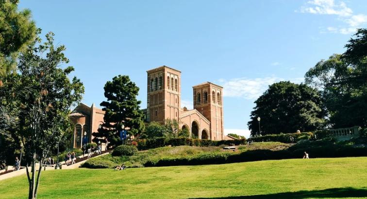 Photo of UCLA campus by Tommao Wang via Unsplash